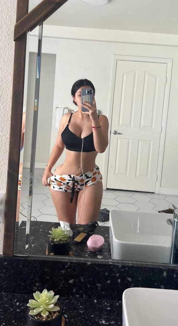 I’m Brianna love I'm available for meetup fun add text me on 3125353559 - Image 3